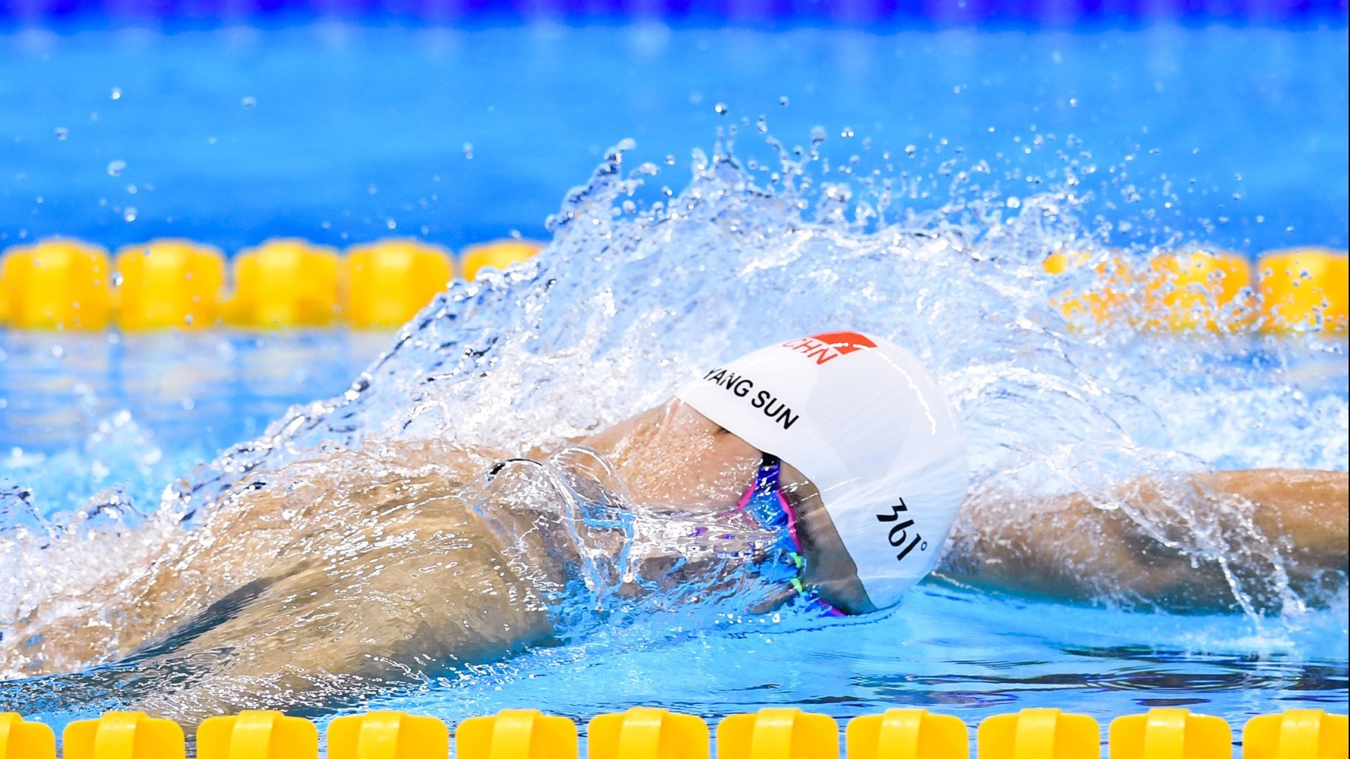 巴塞罗那主帅放话:亚冠半决赛必胜新疆男篮,辛纳冷笑回应